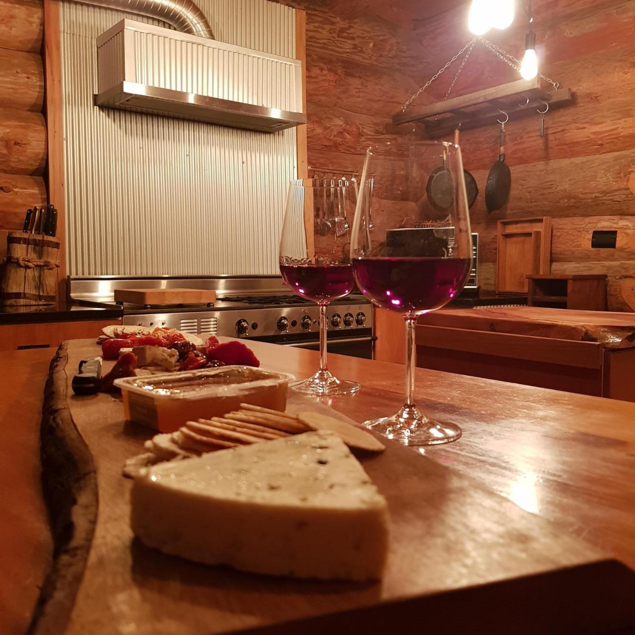 The Log Cabin & Packing Shed Villa Waihi Luaran gambar